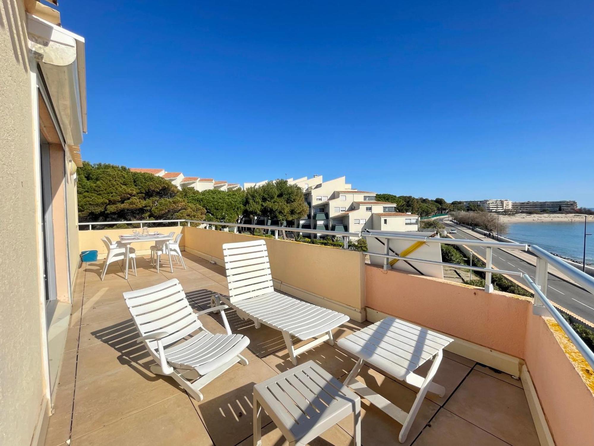 Appartement 2 Pieces Avec Terrasse 25M² Et Parking A 50M De La Plage - Fr-1-338-114 سُت المظهر الخارجي الصورة