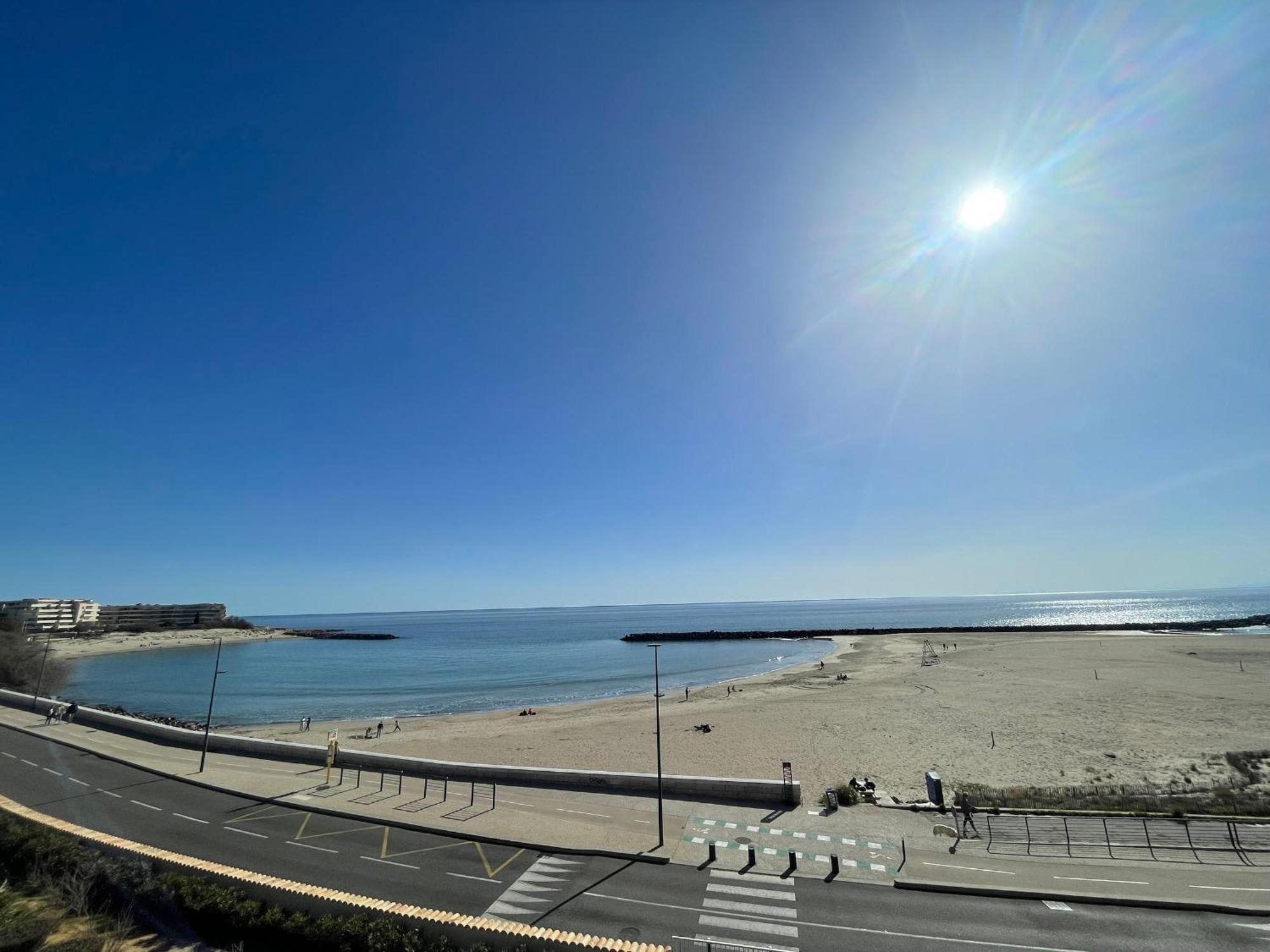 Appartement 2 Pieces Avec Terrasse 25M² Et Parking A 50M De La Plage - Fr-1-338-114 سُت المظهر الخارجي الصورة